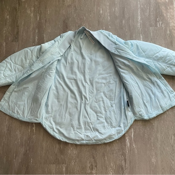 Lululemon Quilted Light Insulation Jacket in Powder Blue - Picture 5 of 11
